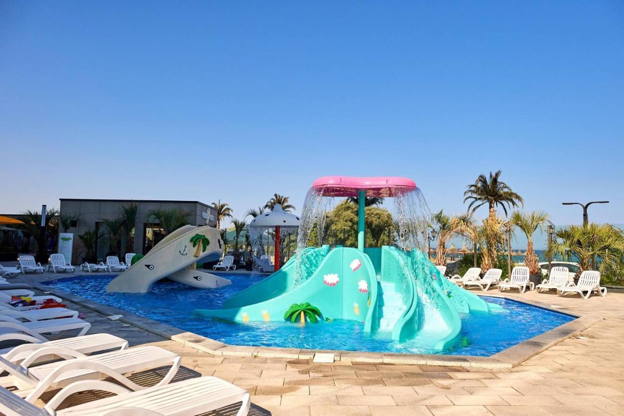 Appartamento Luxury Kln By Alezzi Mamaia Nord Năvodari Esterno foto